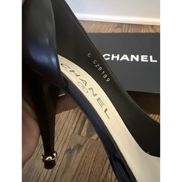 Chanel Black Leather Heels Size 39 Designer Flower Pumps Shoes Sexy Gold Ball HL - Picture 8 of 9